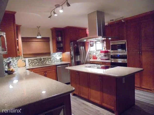 1380 Chardonnay Dr, Houston, TX 77077