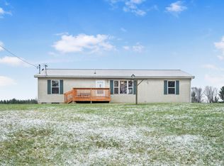 17433 Leroy Rd, Leroy, MI 49655