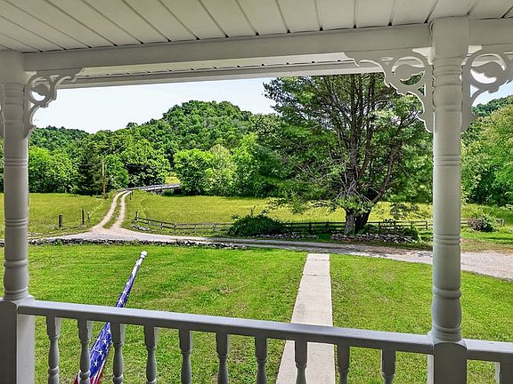 29th image of 181 Tinsley Ln