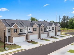 295 Silver Moon Dr, Loganville, GA 30052