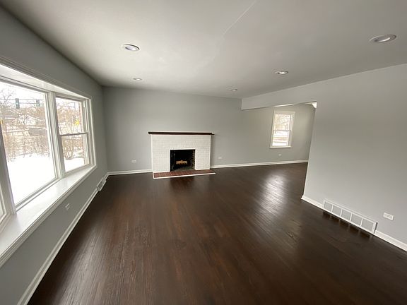 5th image of 806 Kenilworth Ave