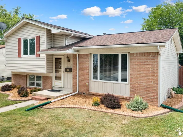 625 John Rolfe Dr, Monroe, MI 48162
