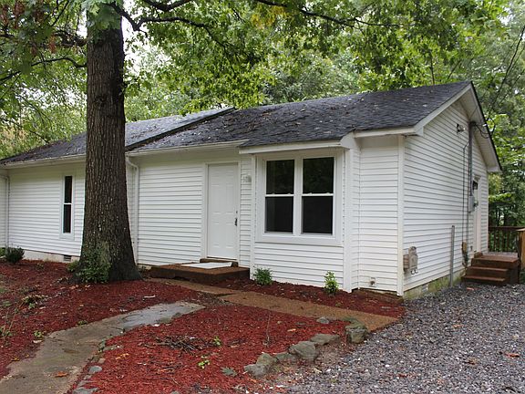 2nd image of 1224 Winding Way