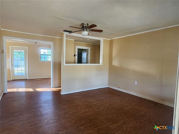 2nd image of 107 W Saint Mary St