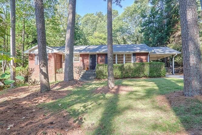 1st image of 2238 Pinecliff Dr