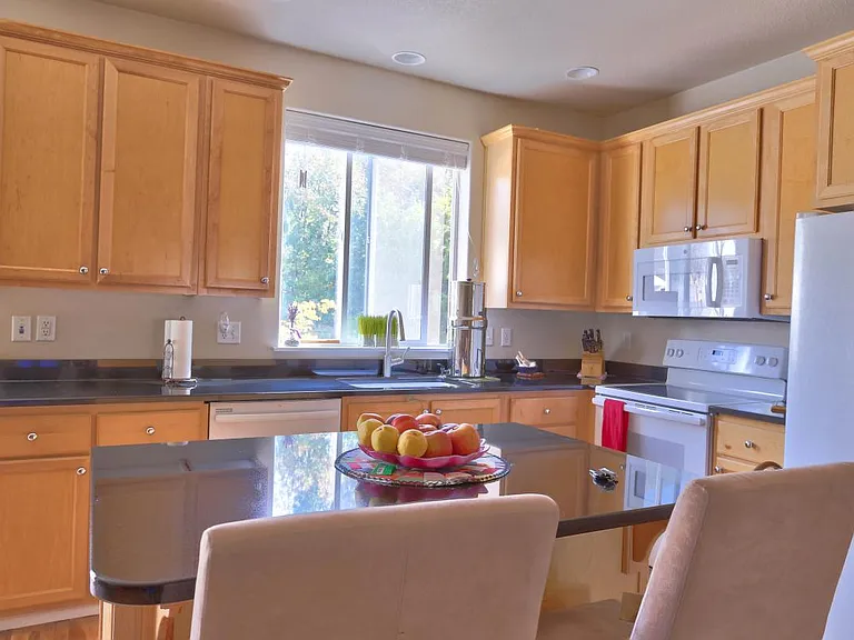3003 NW Morning Glory Dr — Photo 16