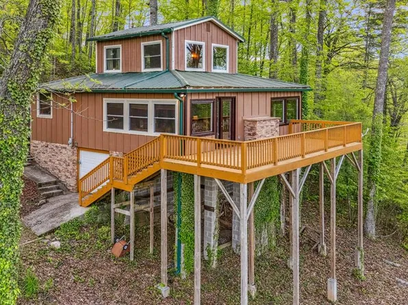 220 Roads End Rdg, Cullowhee, NC 28723