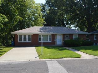 9902 Lacewood Dr, Saint Louis, MO