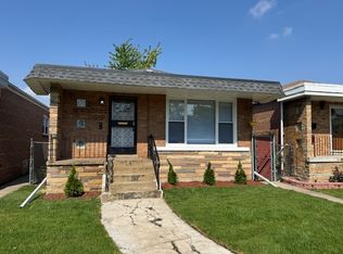 8834 S Luella Ave, Chicago, IL 60617