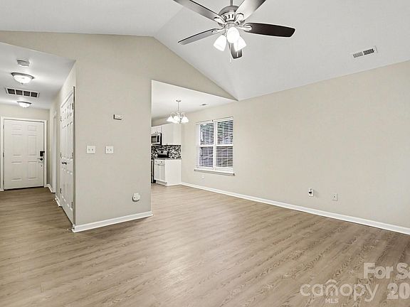 5th image of 2116 Lauren Elizabeth Ct