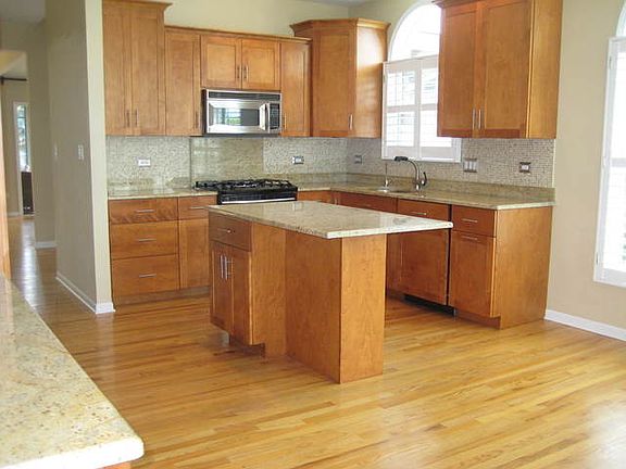 5th image of 26 Old Frankfort Way