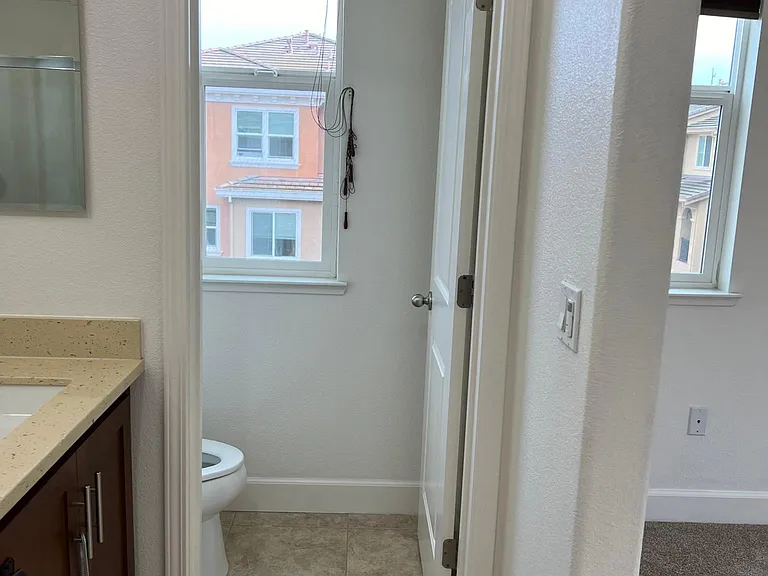 1617 Lee Way — Photo 16