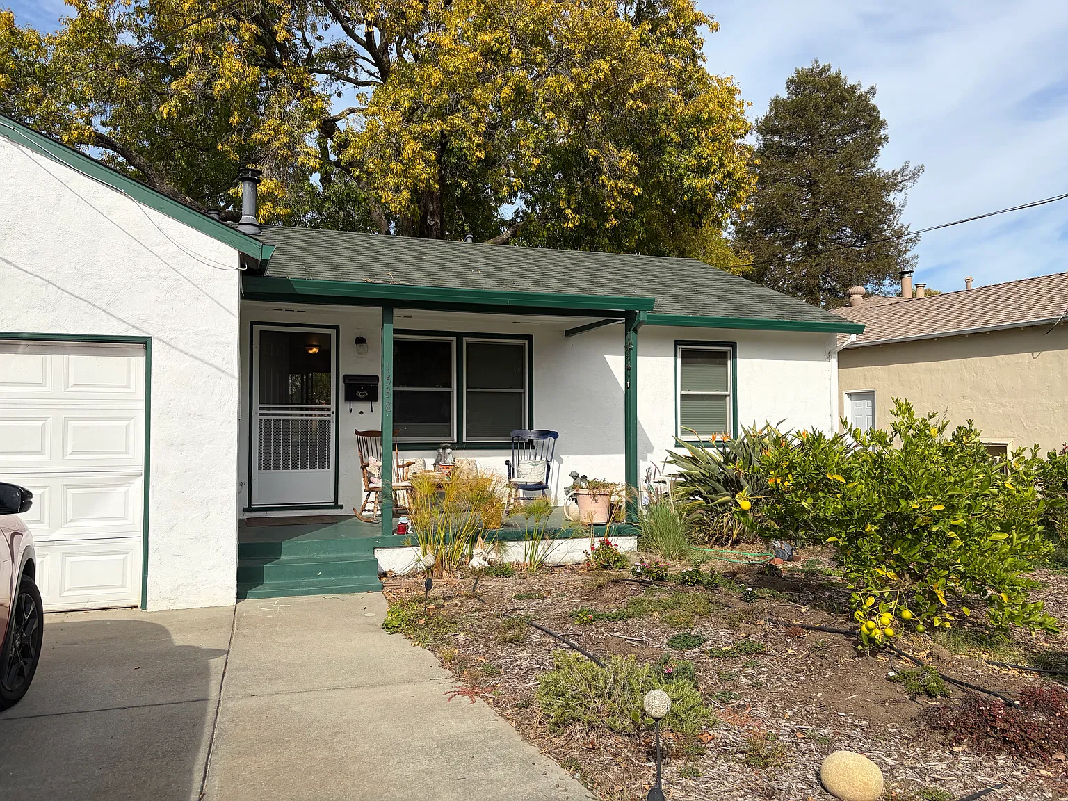 2 bed, 845 sqft, $3,200 — Photo 1