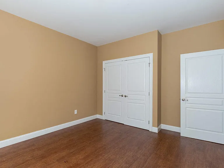 Baxter Knolls Apartment — Photo 9