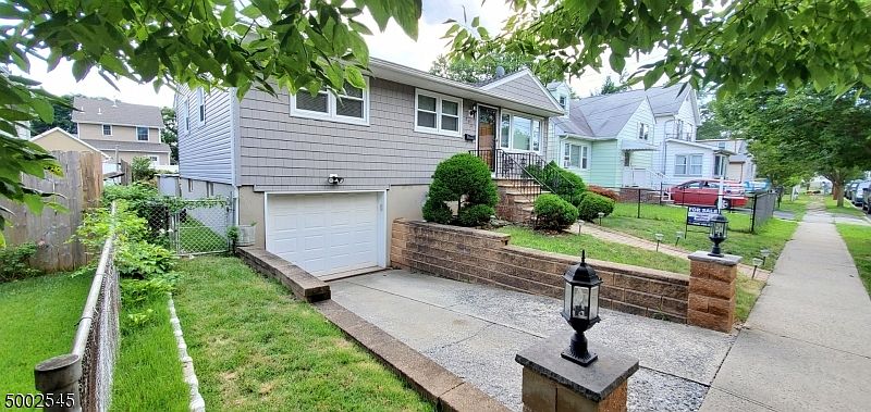 2nd image of 294 Wilson Ave