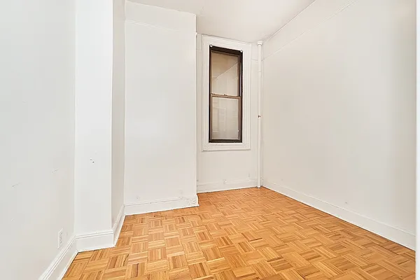 Rented by Compass | media 23