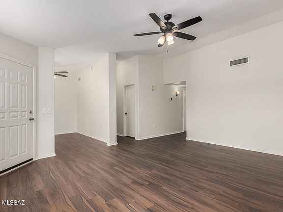 4th image of 3183 W Alexanderwood Dr