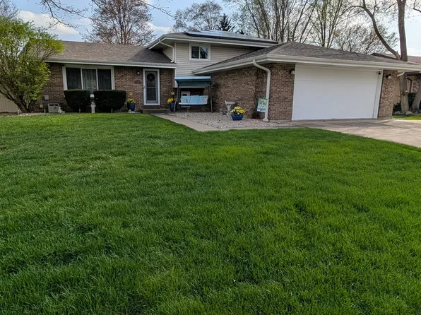 921 4h Rd, Ottawa, IL 61350