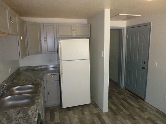 2nd image of 420 W Idaho Ave #420