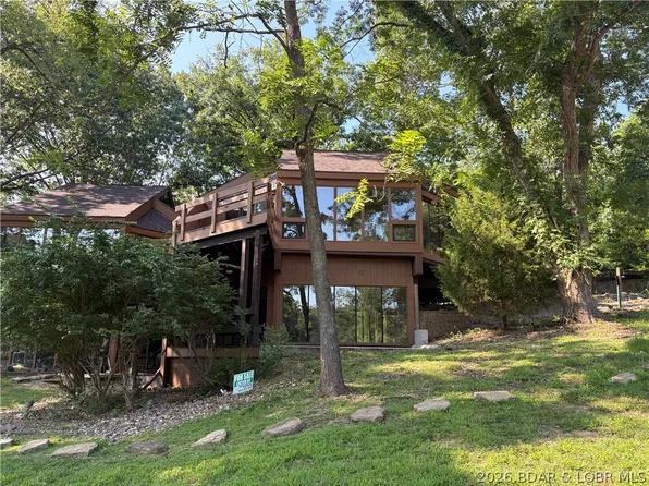 328 Hogan Dr #A, Lake Ozark, MO 65049
