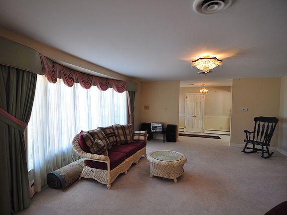 Superb Cresent Bay Window