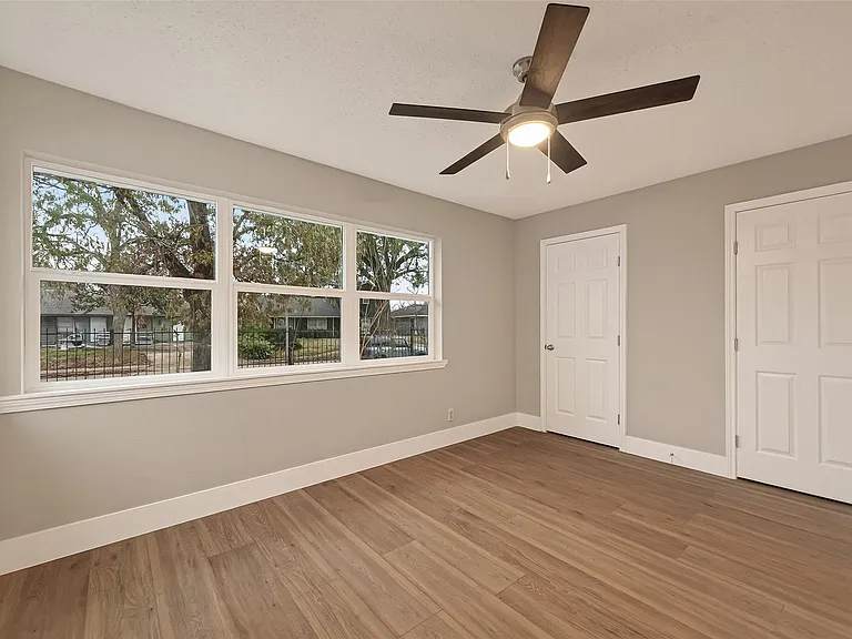 5833 Southlea St — Photo 34