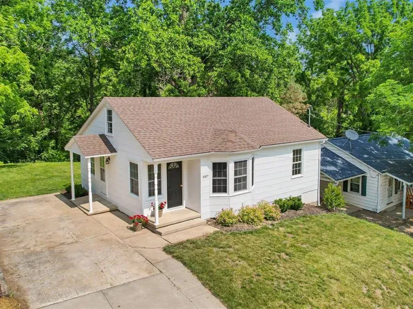 1007 Miller St, New Haven, MO 63068