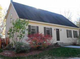 26 Oxbow Pond Rd, Canterbury, NH 03224