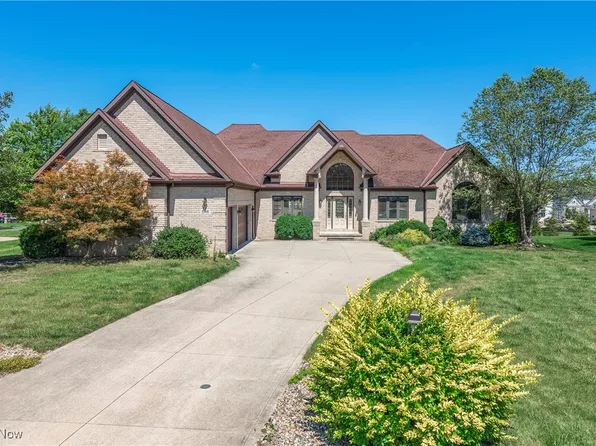 5468 Hedgebrook Dr, North Royalton, OH 44133