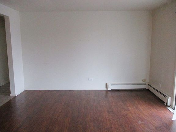 3rd image of 13717 S Stewart Ave #17-3W
