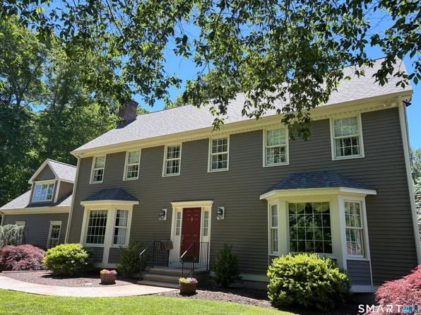 9 Osprey Drive, Seymour, CT 06483