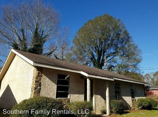 99 Celia Dr APT 5, Dublin, GA 31027