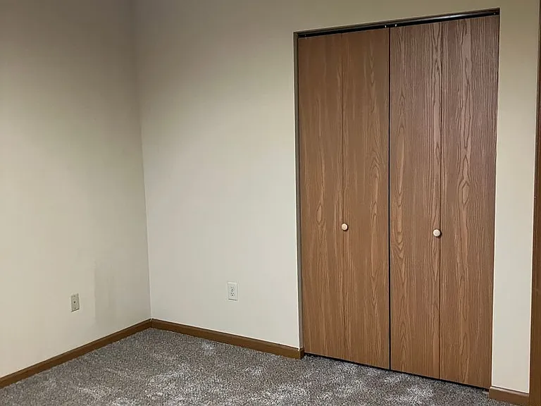 1520 Hawk Cir #B — Photo 13
