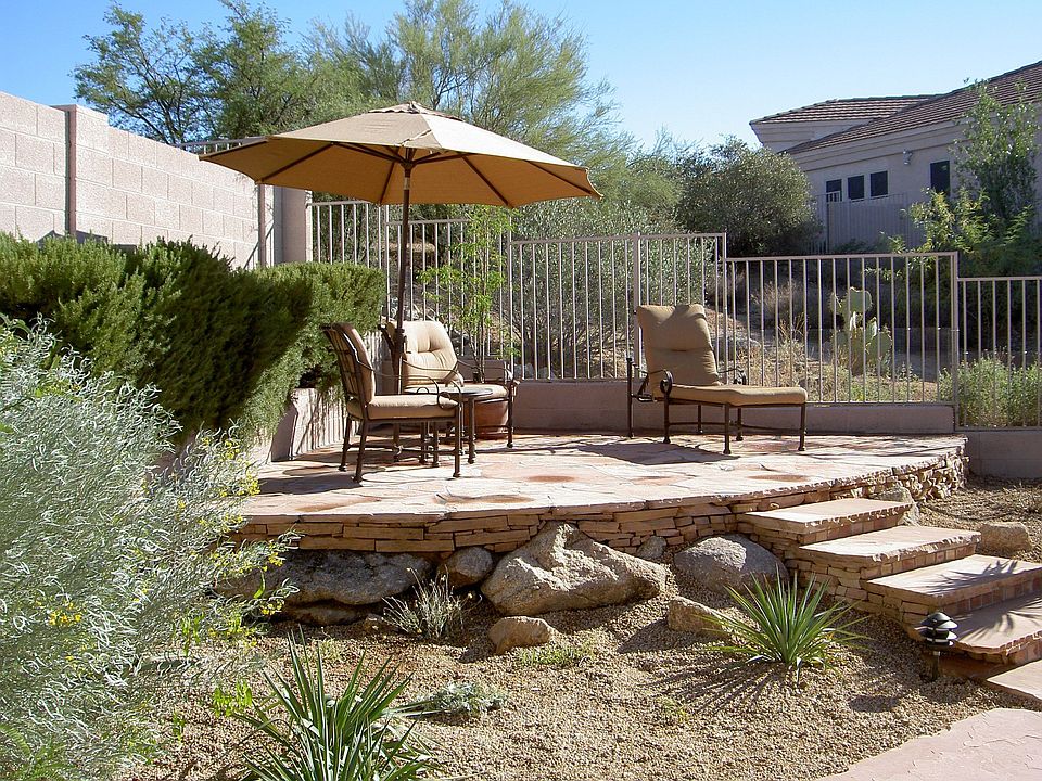 Raised Flagstone Patio