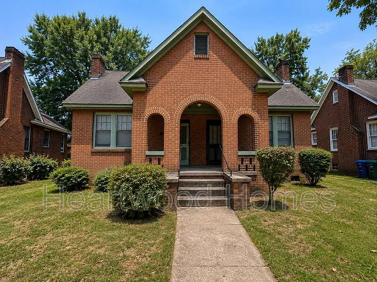 1408 Victoria St — Photo 31