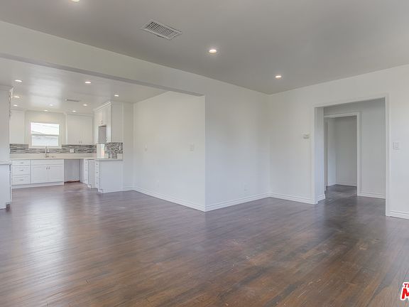5th image of 717 W 118th St