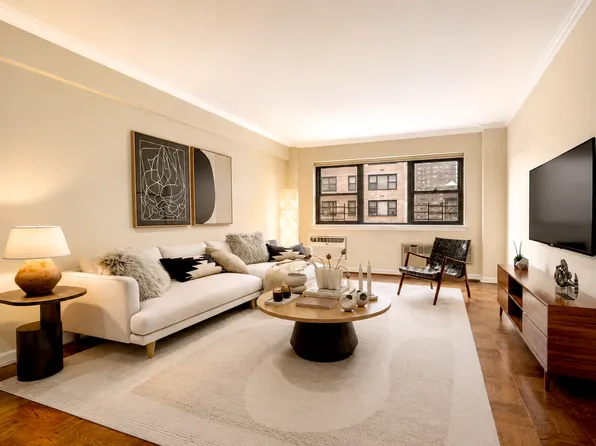 181 East 73rd Street image 1 of 11