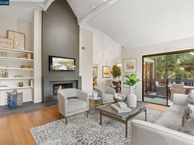 4112 Thain Way, Palo Alto, CA, 94306