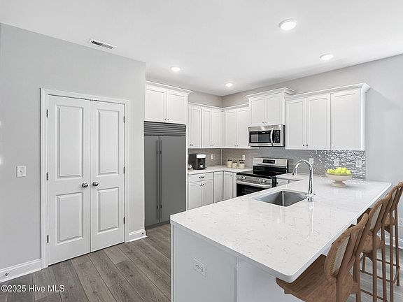 3rd image of 3973 Pepperberry Lane
