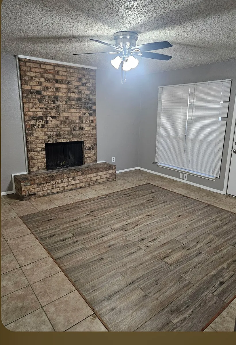 Building Photo - 8601 Memphis Dr #64