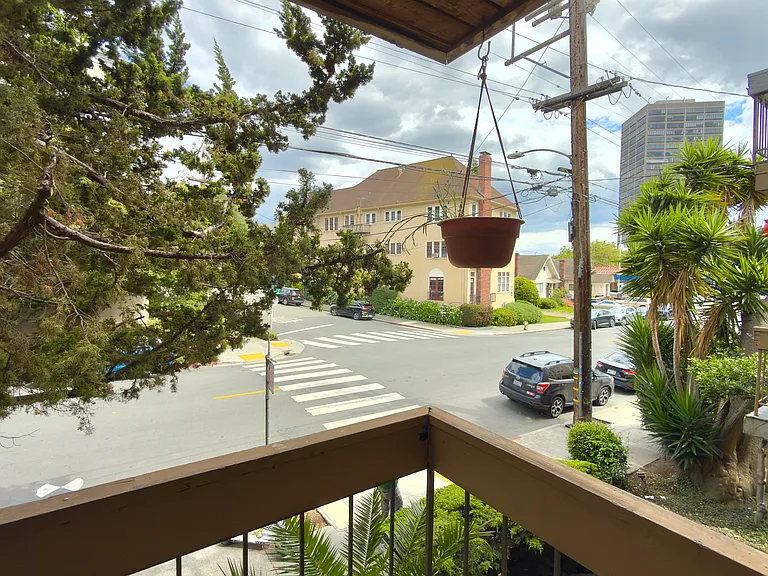 421 Perkins St — Photo 10