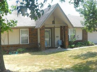 1701 S 23rd St, Rogers, AR 72758