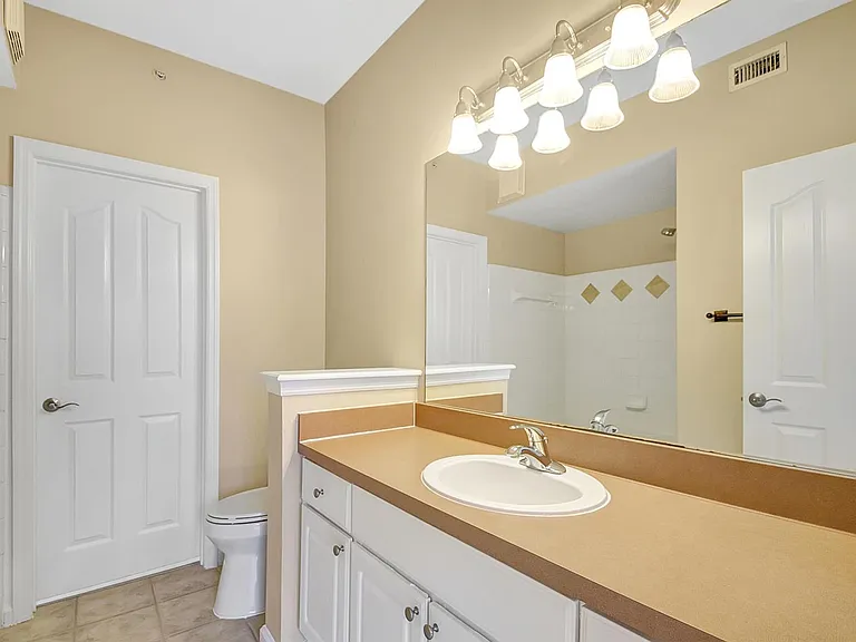 2030 Alta Meadows Ln #1208 — Photo 18