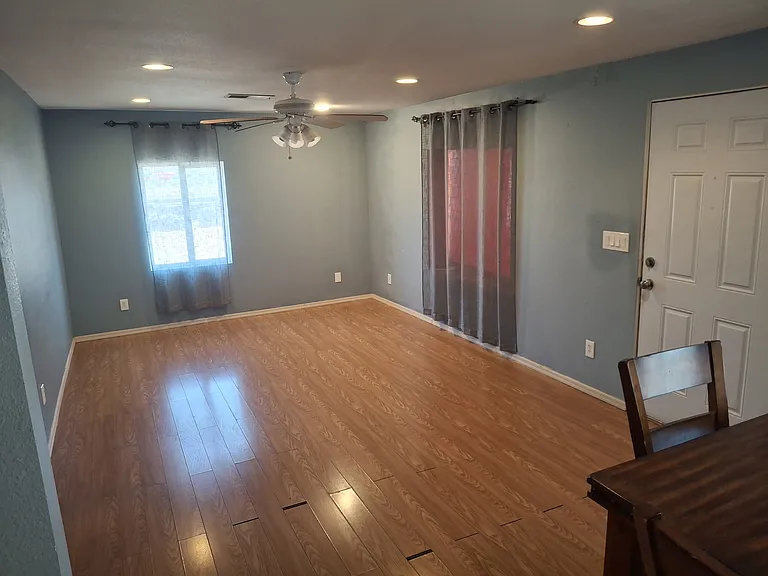 2410 W Madison St #1A — Photo 3