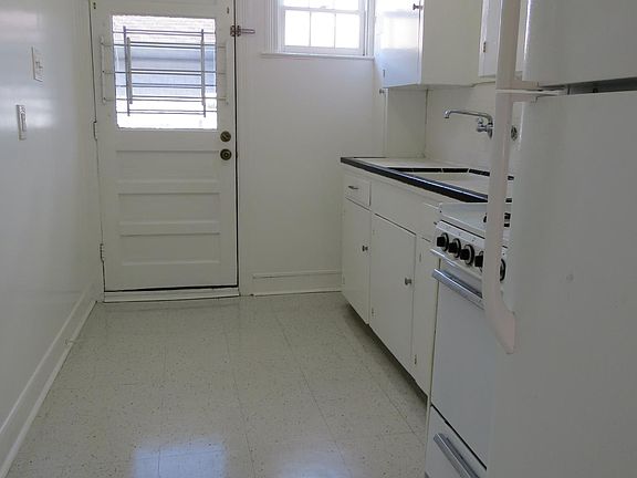 5th image of 4317 Leeland St #4