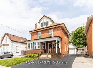 98 Elgin St E #1, Oshawa, ON L1G 1T3