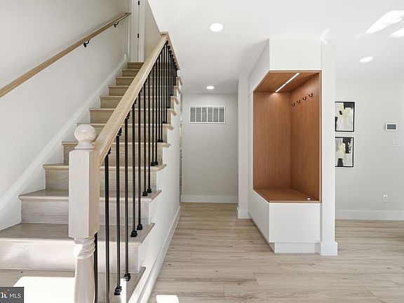 5th image of 2524 Swift Run St