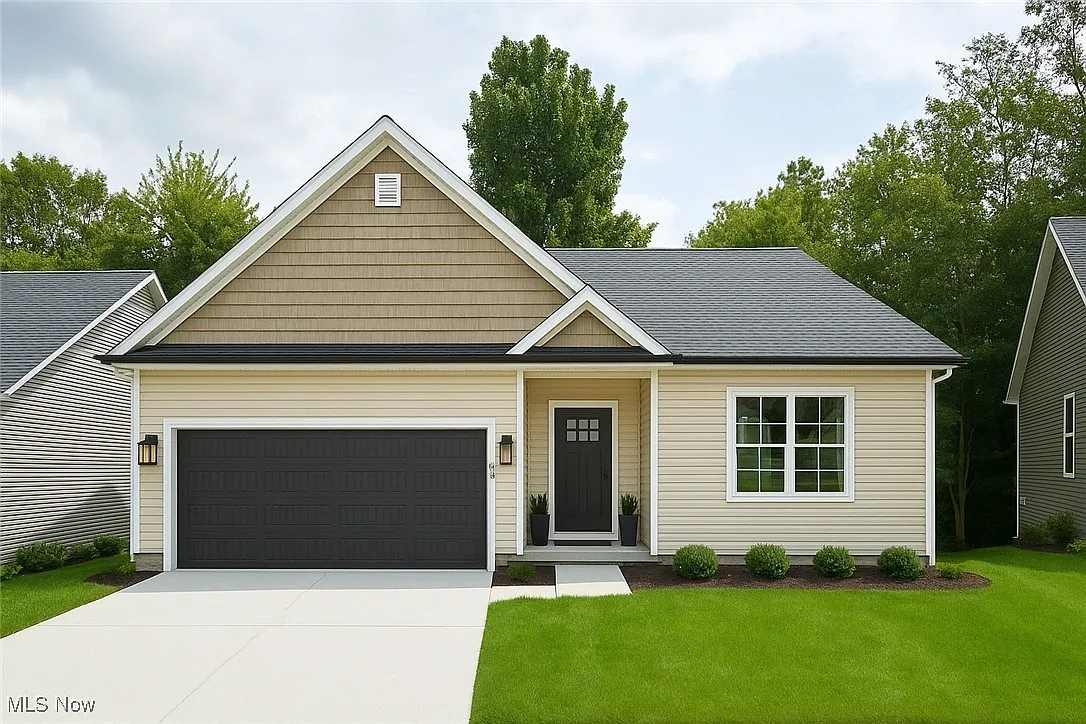 580 Thorn Way photo 1