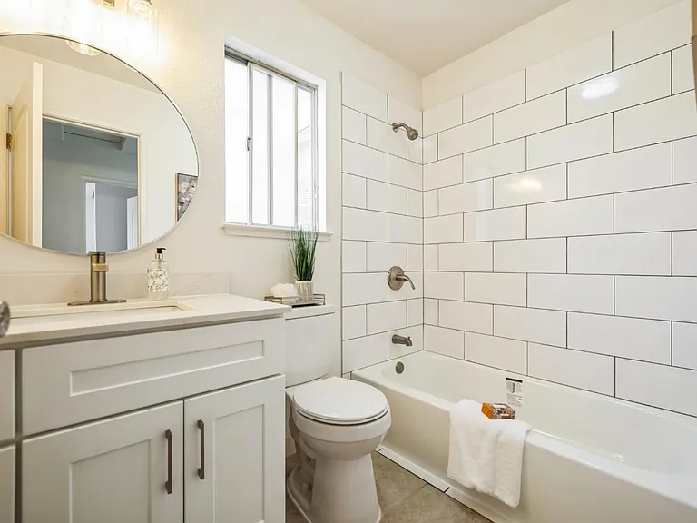 5324 Catanzaro Way — Photo 28