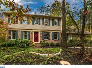 5 Tudor Ct, Medford, NJ 08055